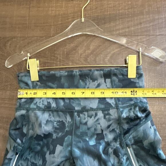 Athleta Rainier Leggings Pants Spliced Floral High Rise Green Blue Small Tight - Picture 5 of 6